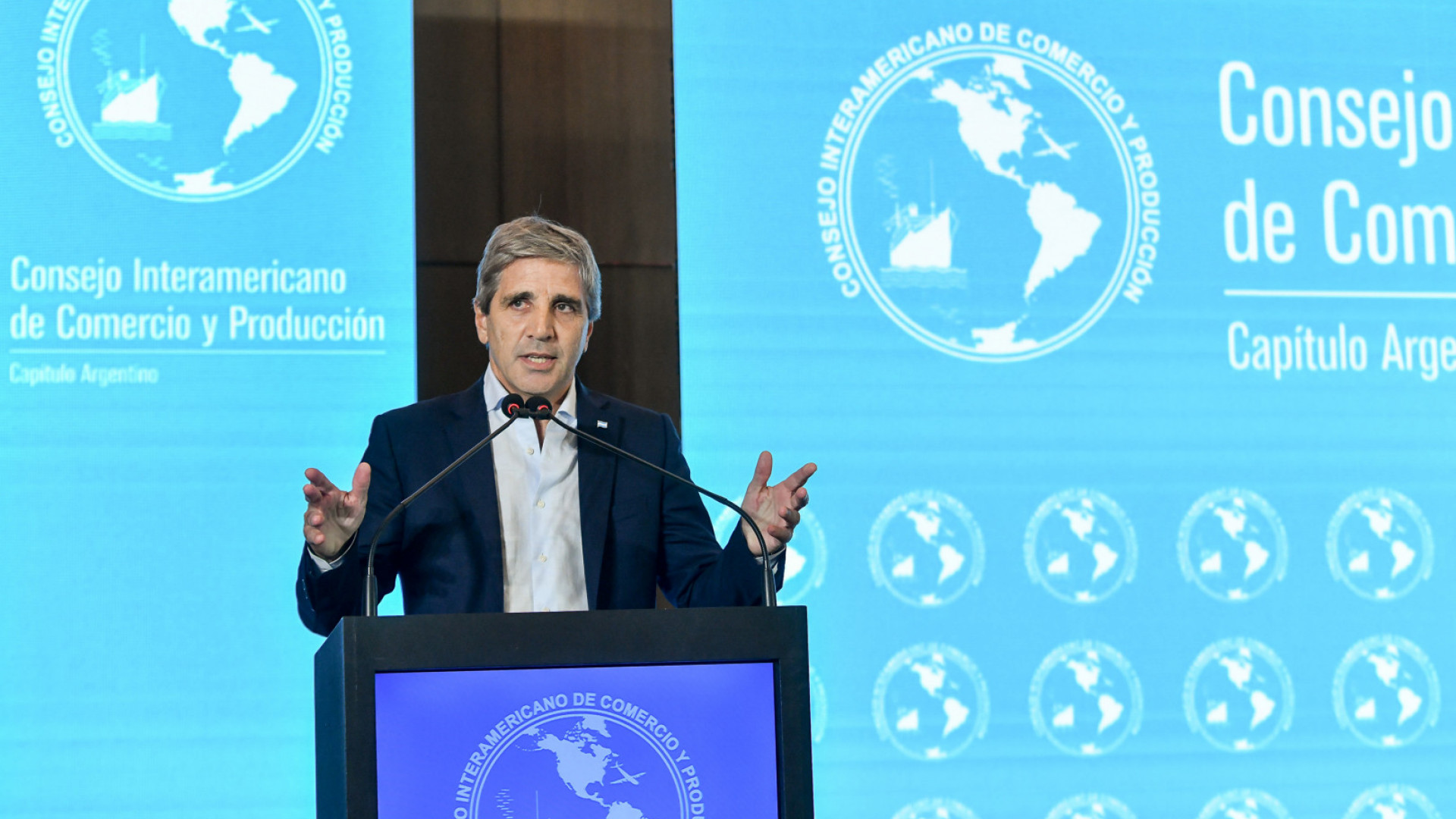 Argentina: Caputo dice que el Gobierno desmintió el mito de la impopularidad fiscal