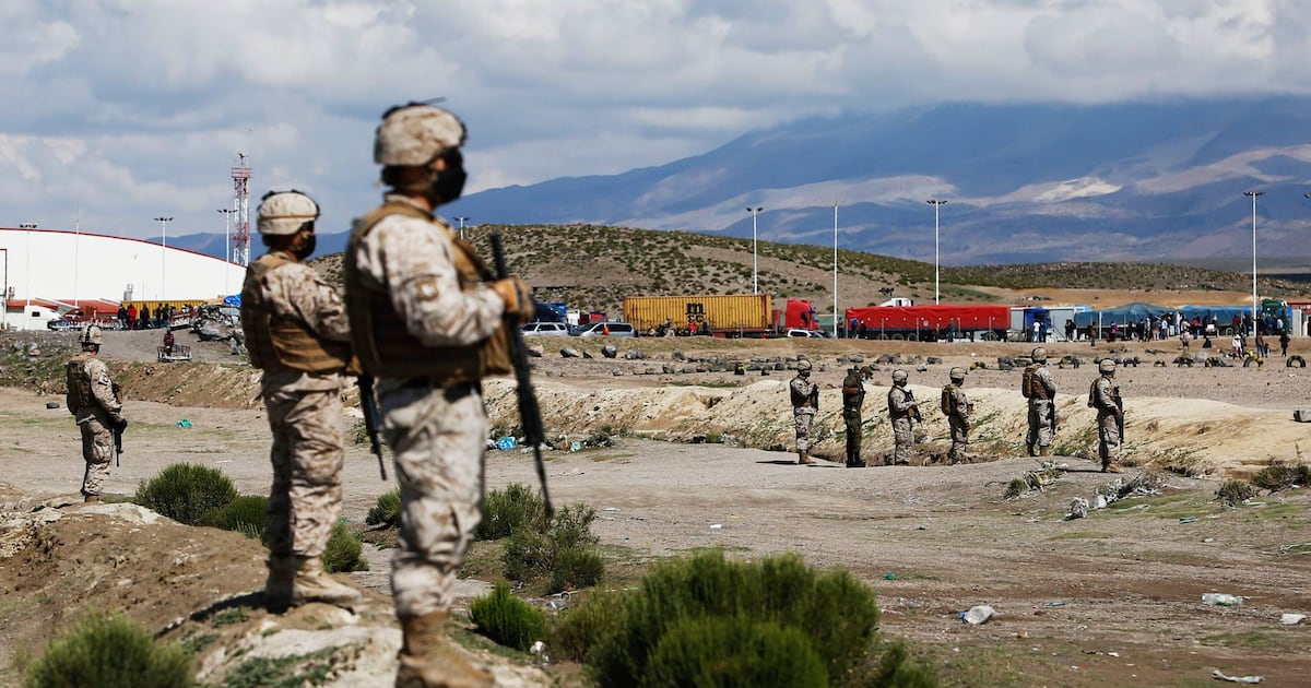 Chile prorroga despliegue militar en la frontera norte con 122 votos