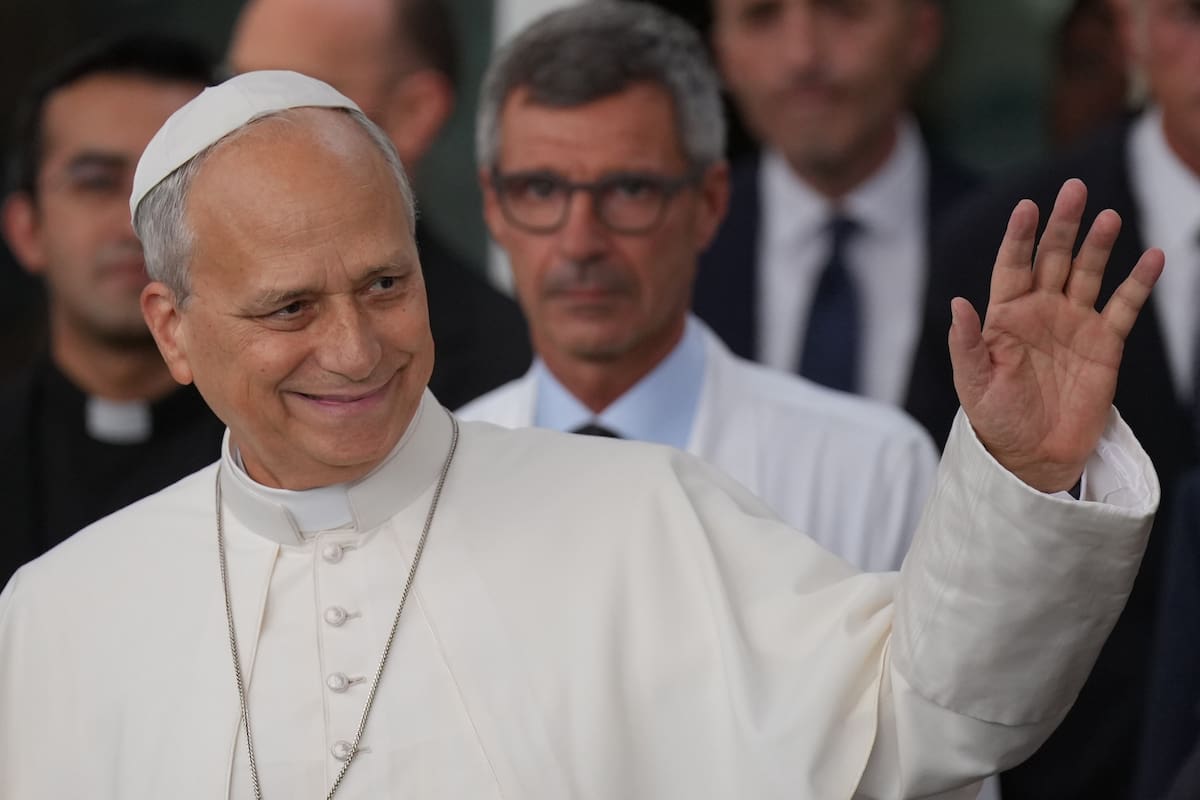 Cirujano del Papa León XIV ve sin impedimentos clínicos su viaje a Argentina