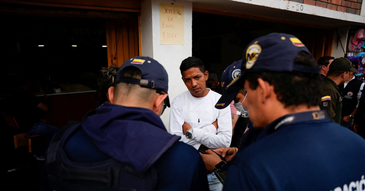 Colombia expulsa a 27 extranjeros por riesgos de seguridad en Arauca
