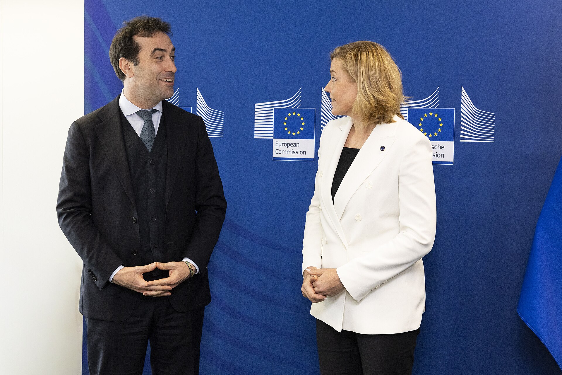 Cuerpo avanza que el Gobierno de España subirá pensiones y SMI en funciones