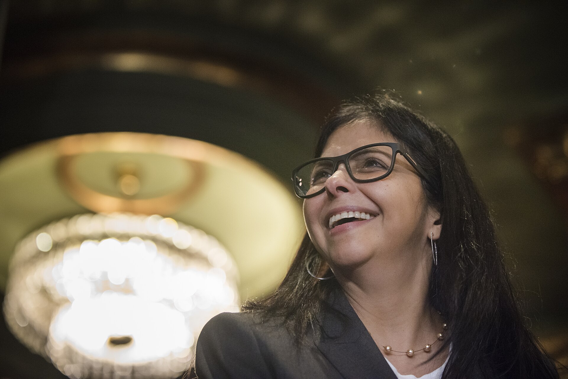 Delcy Rodríguez dice que Machado pudo evitar un "show" en Venezuela