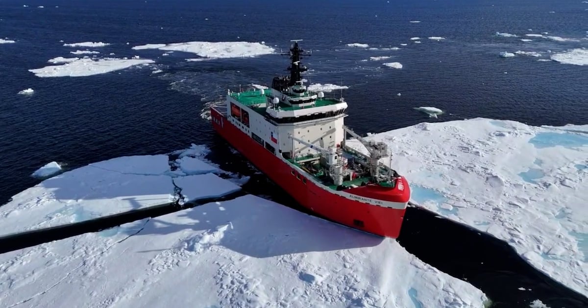 Chile instalará estación meteorológica en el monte Vinson en su expedición antártica