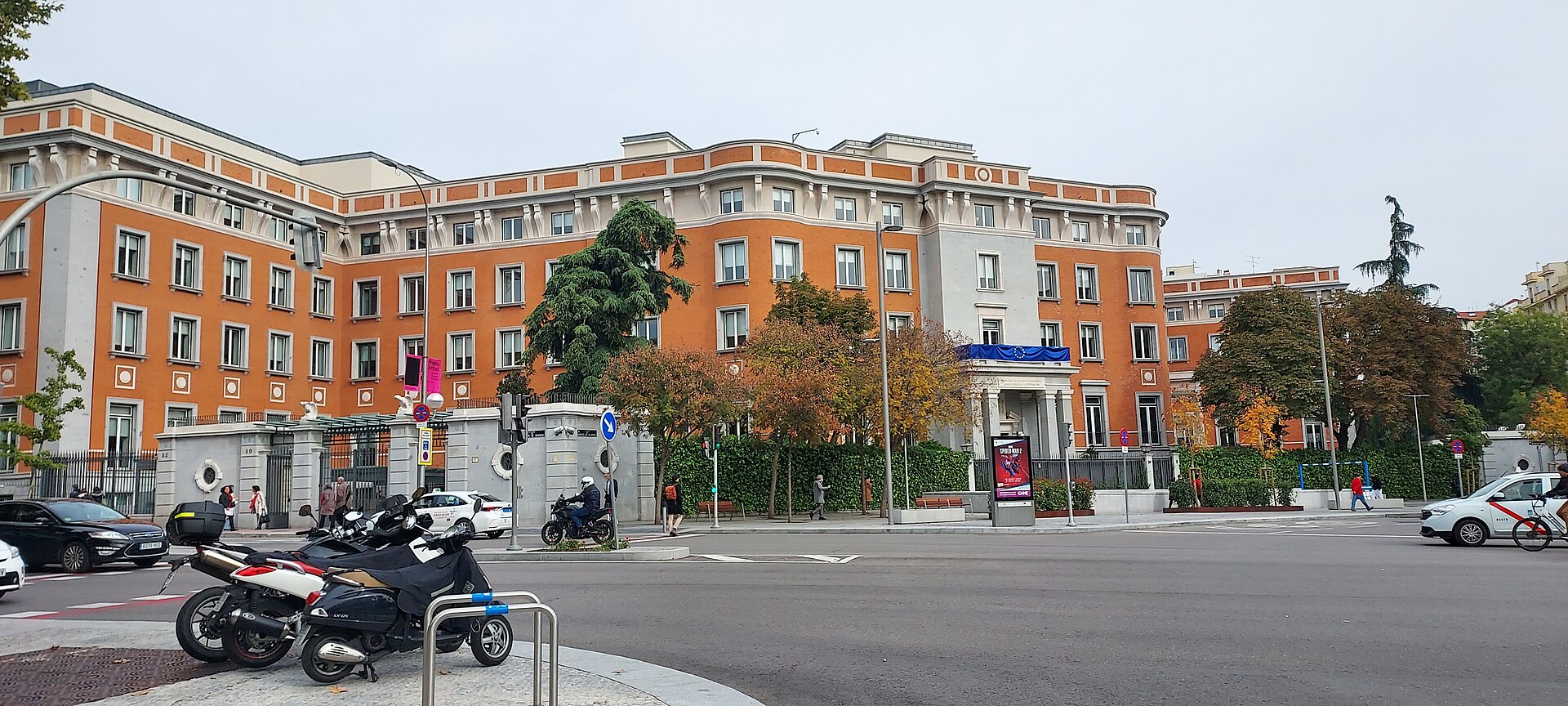 Exteriores retrasa los datos de la ley de nietos y crece el riesgo de impugnaciones del voto en España