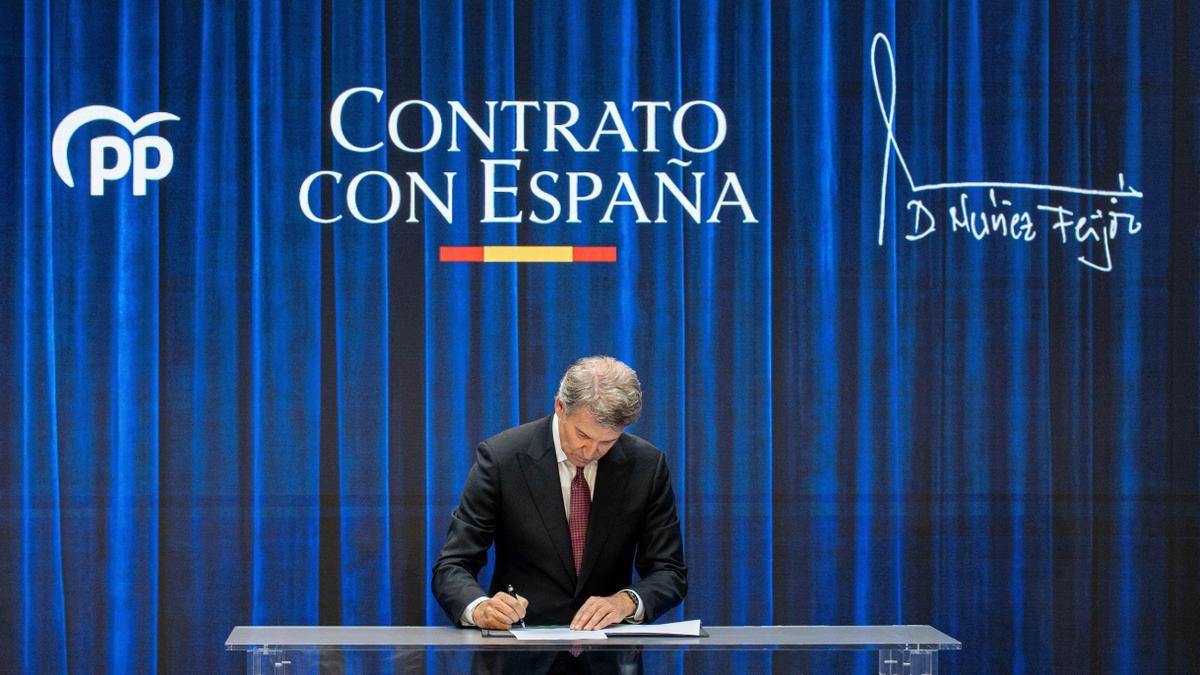 Feijóo firma un "contrato con España" con 12 compromisos en España