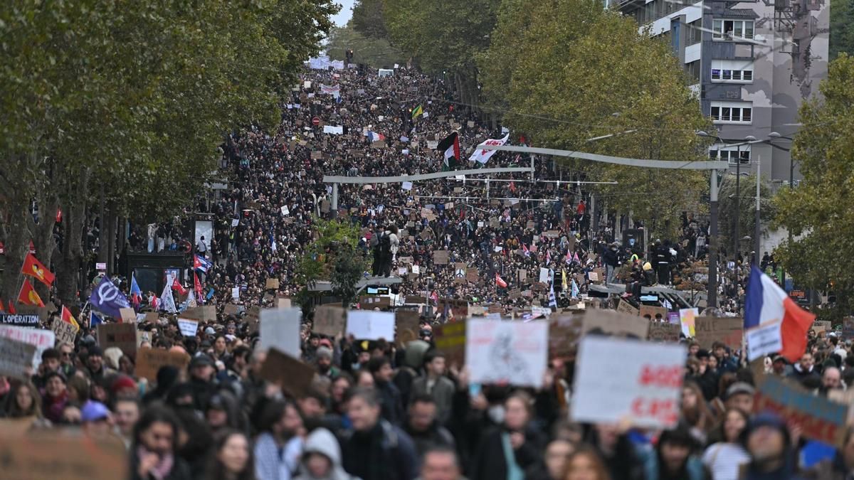 Francia: marchas masivas contra Macron pese a las restricciones