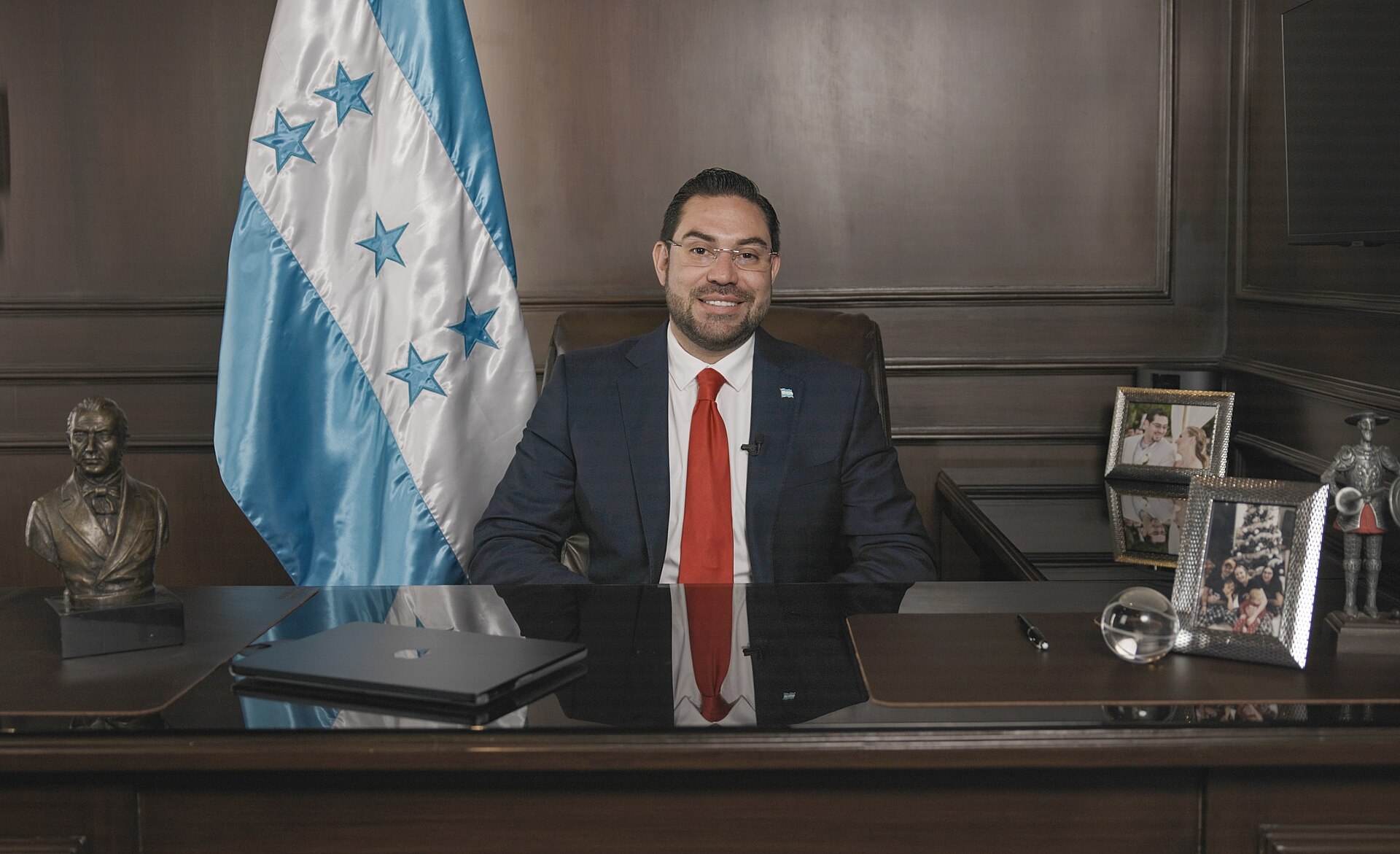 Bancada Liberal de Honduras condena atentado contra diputada Sandres