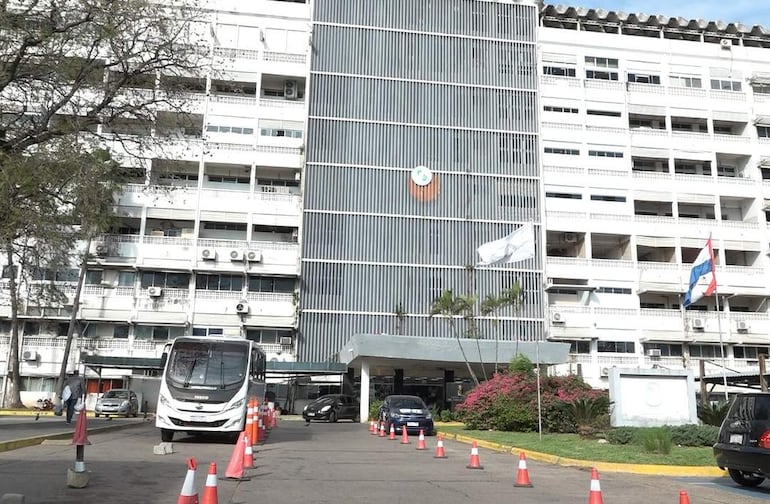 IPS de Paraguay responde a denuncia por falta de oncológicos