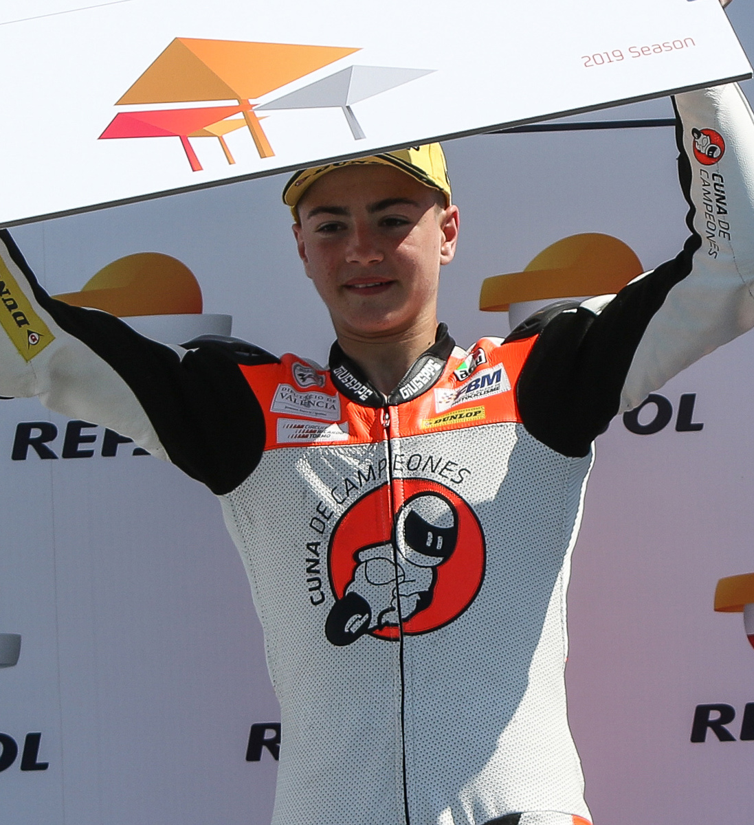 Izan Guevara logra la pole de Moto2 con récord absoluto en 1:31.963