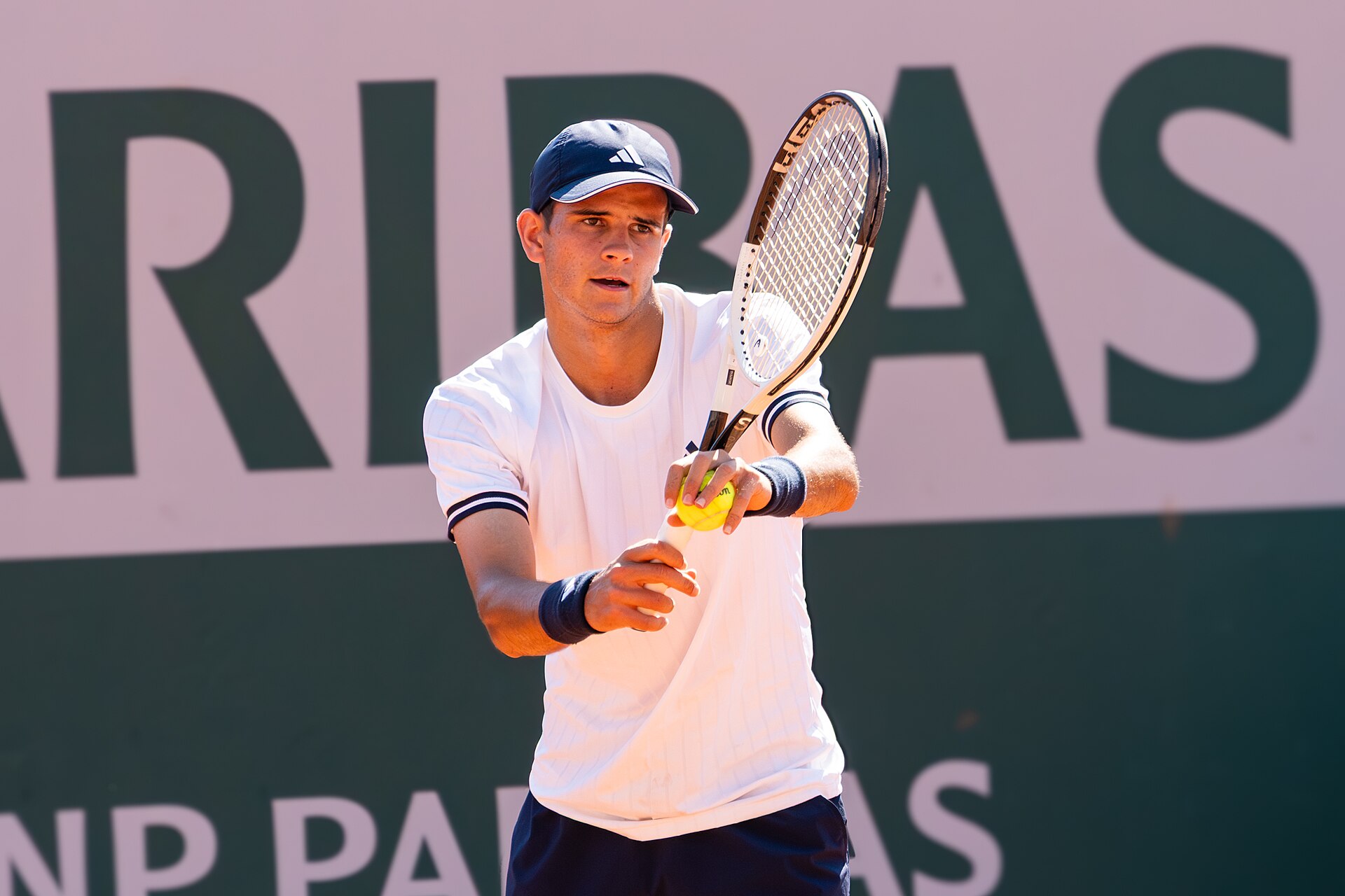 Jódar gana en su debut en Shanghái y avanza a tercera ronda