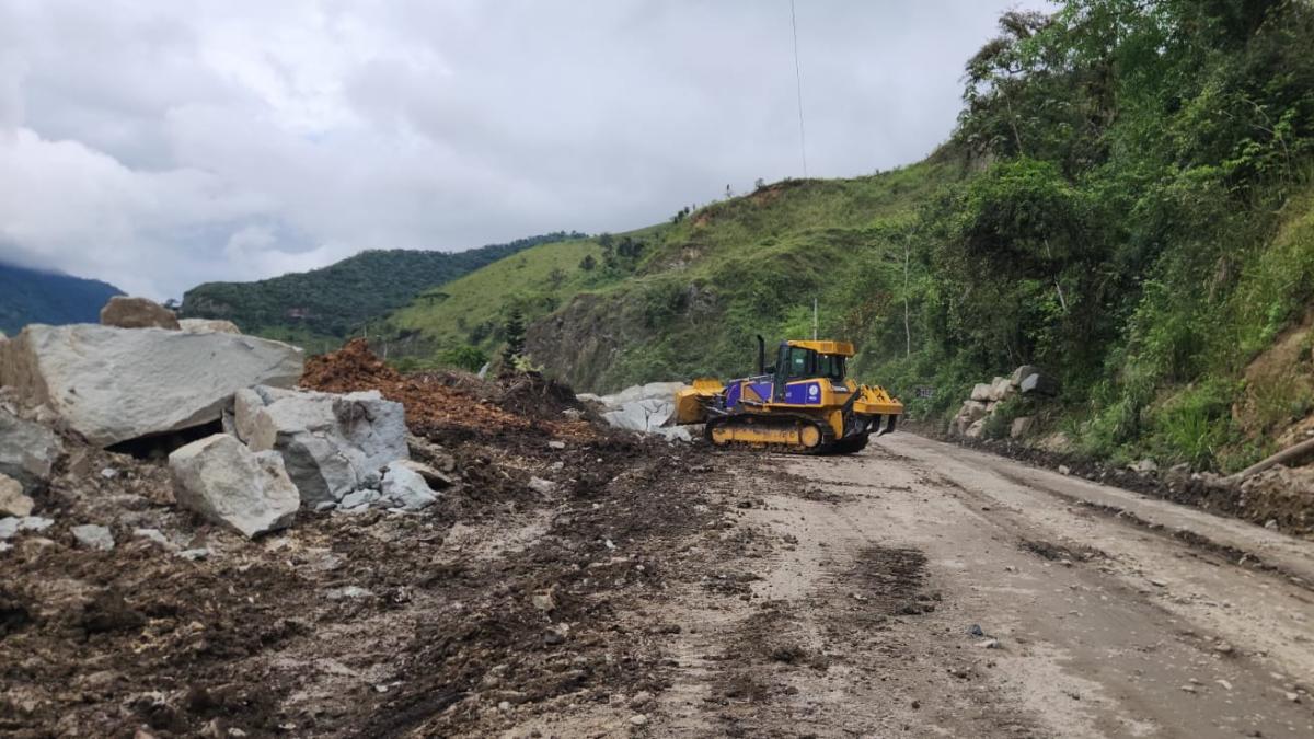 Lluvias en Ecuador cierran vías en Pichincha, Azuay y Chimborazo