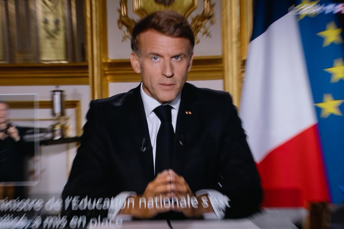 Macron asegura 200.000 toneladas mensuales de diésel de Emiratos y Bahréin