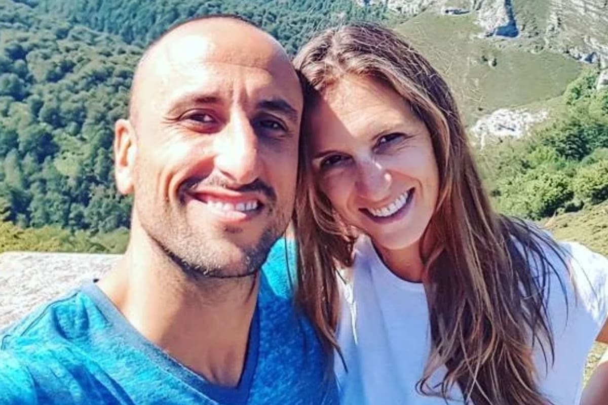 Manu Ginóbili revela por qué usa un anillo de goma de 8 dólares como alianza