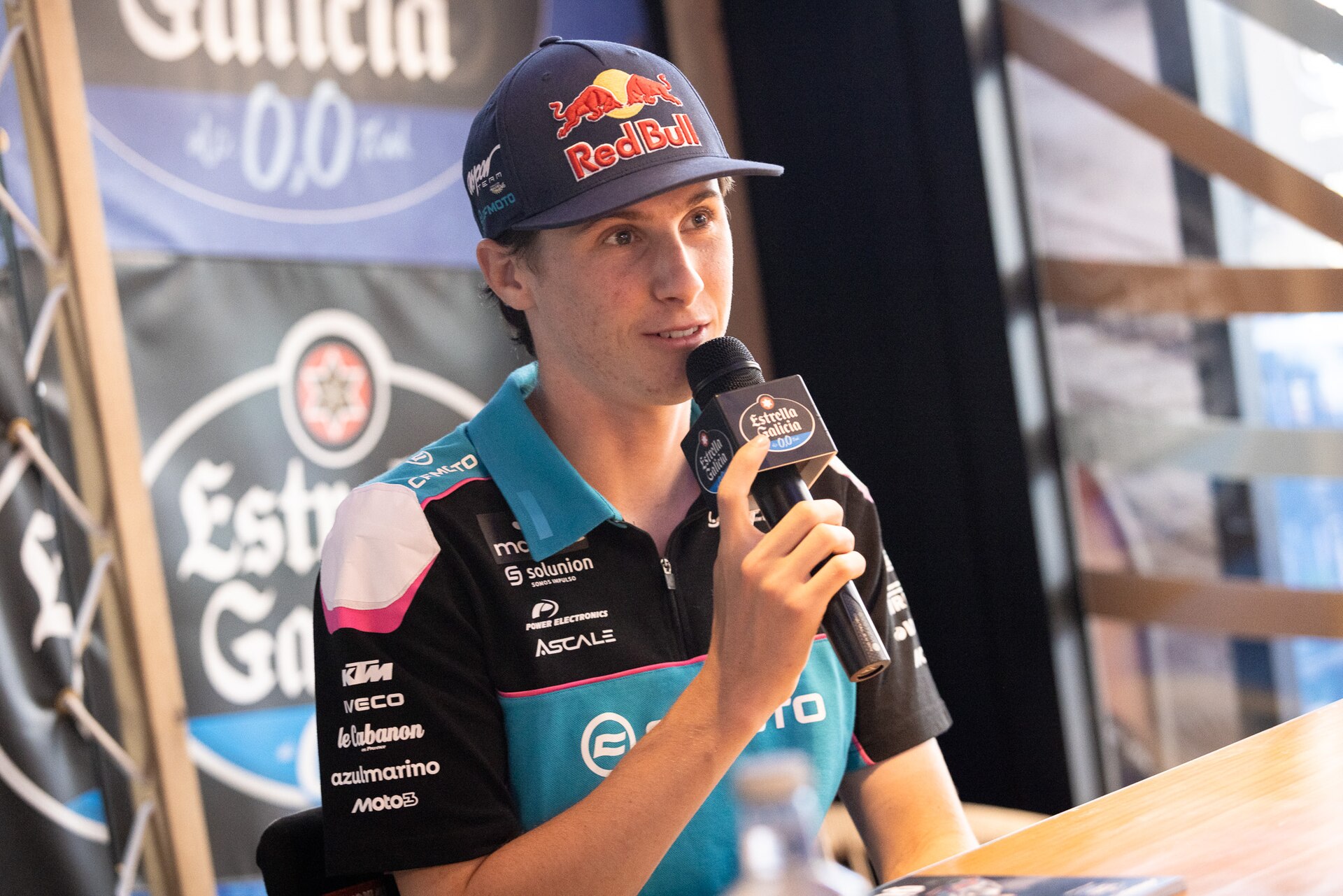 Máximo Quiles cae en la clasificación de Moto3 en Indonesia
