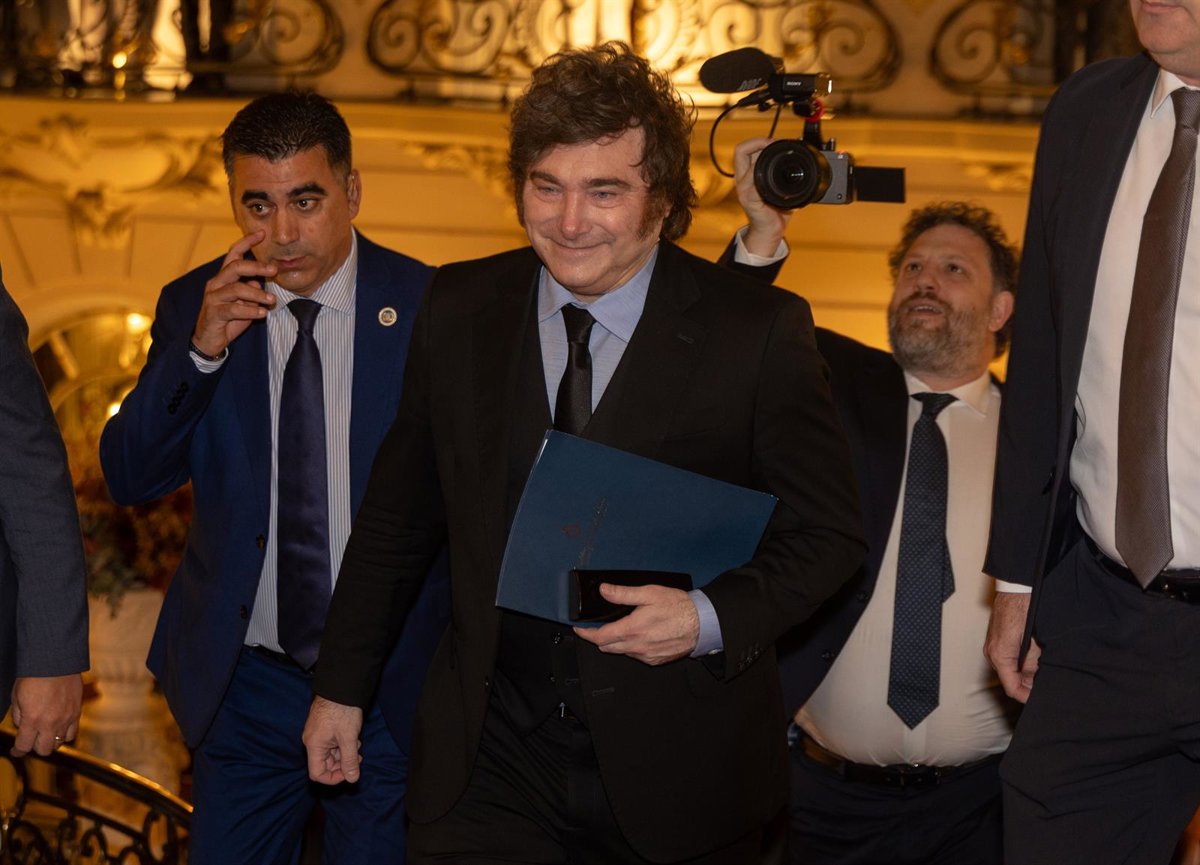 Milei acusa a Sánchez de fomentar la "invasión" de Ceuta por el voto