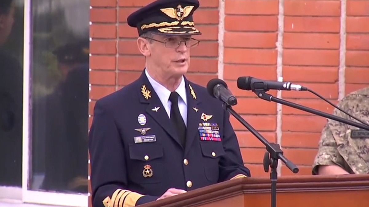 Militares uruguayos denuncian insultos por la última dictadura