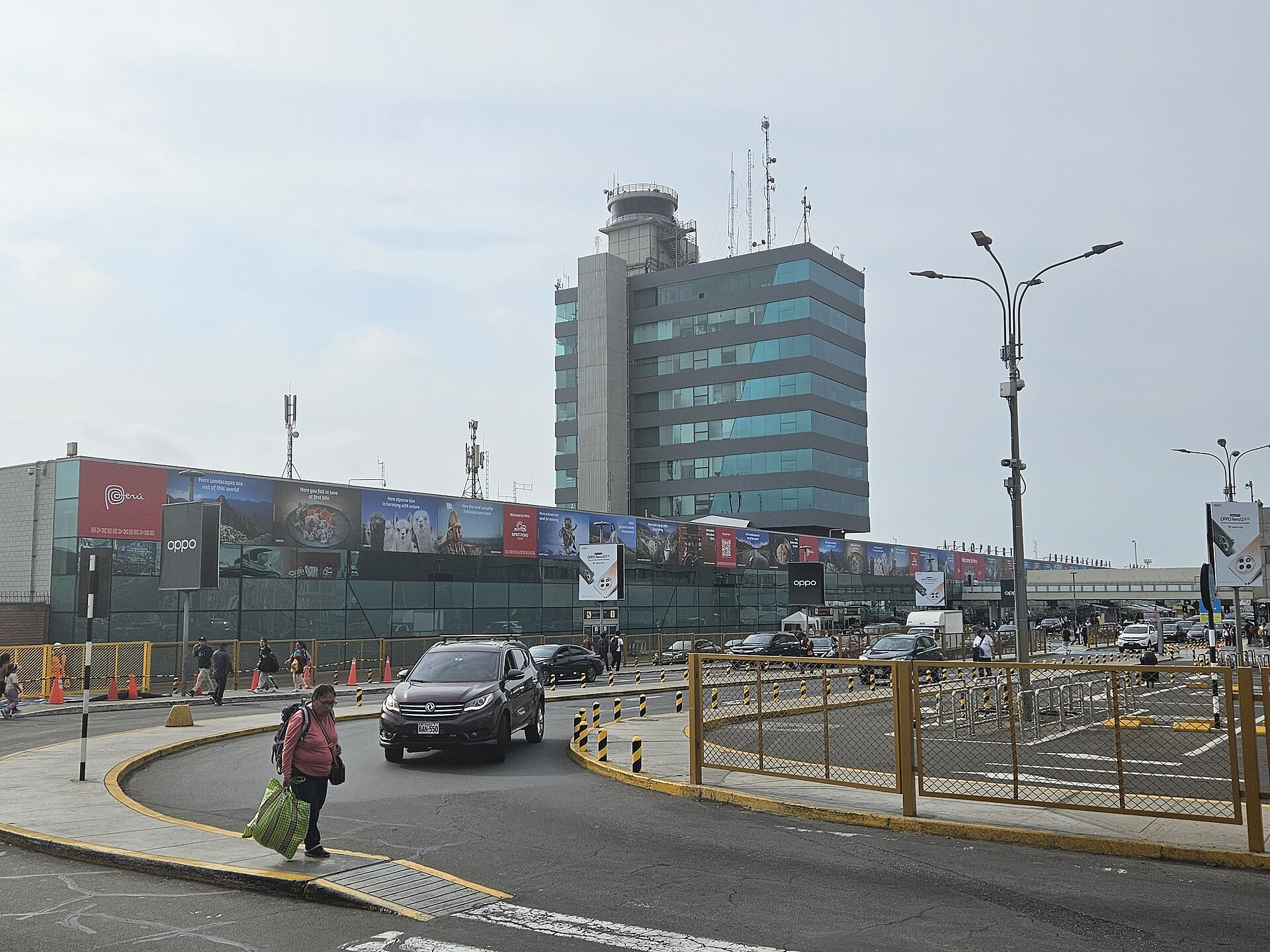 Perú propone reducir al menos 50% la TUUA de transferencia en Jorge Chávez