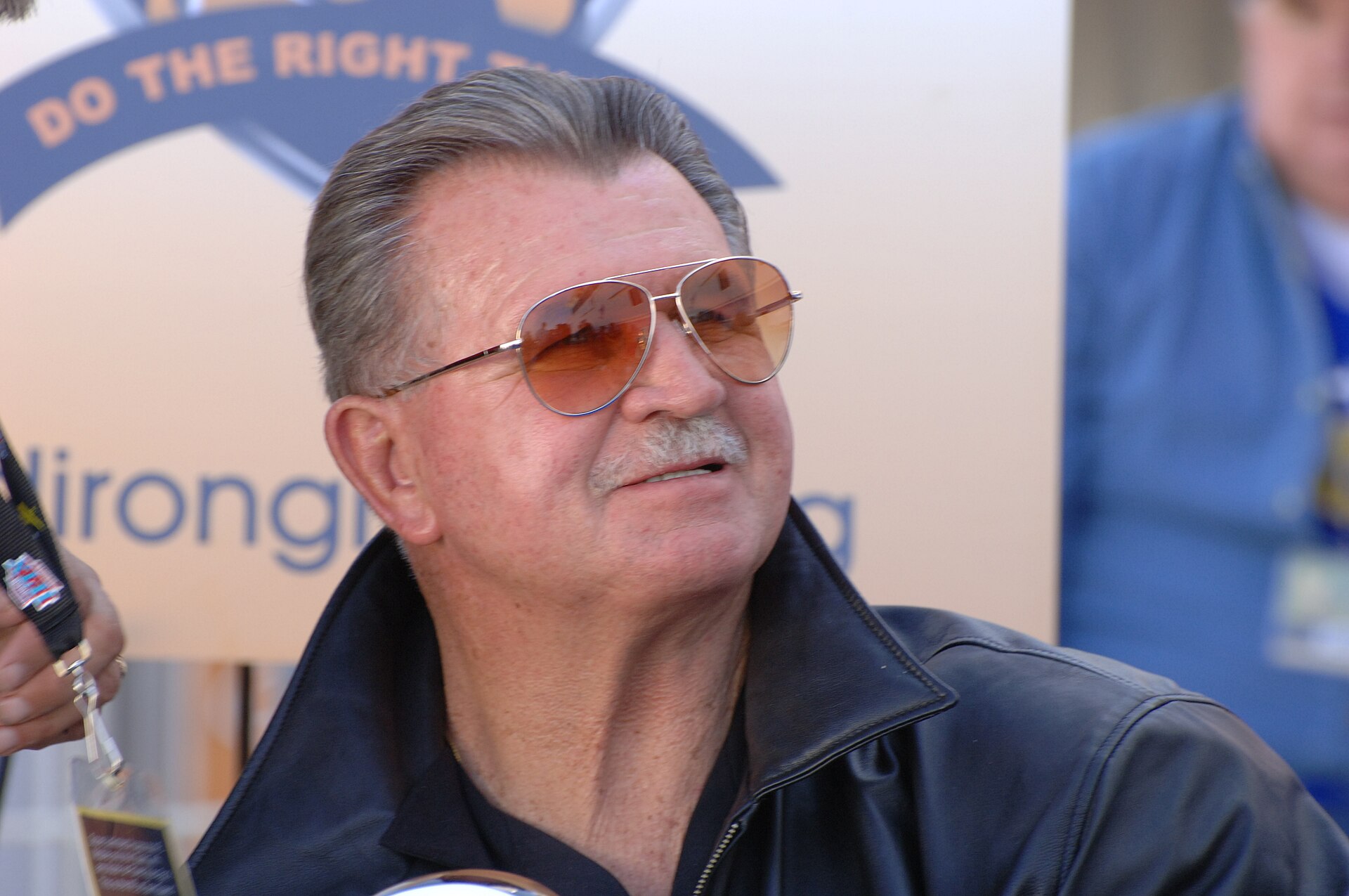 Muere Mike Ditka, leyenda de la NFL y campeón con los Bears