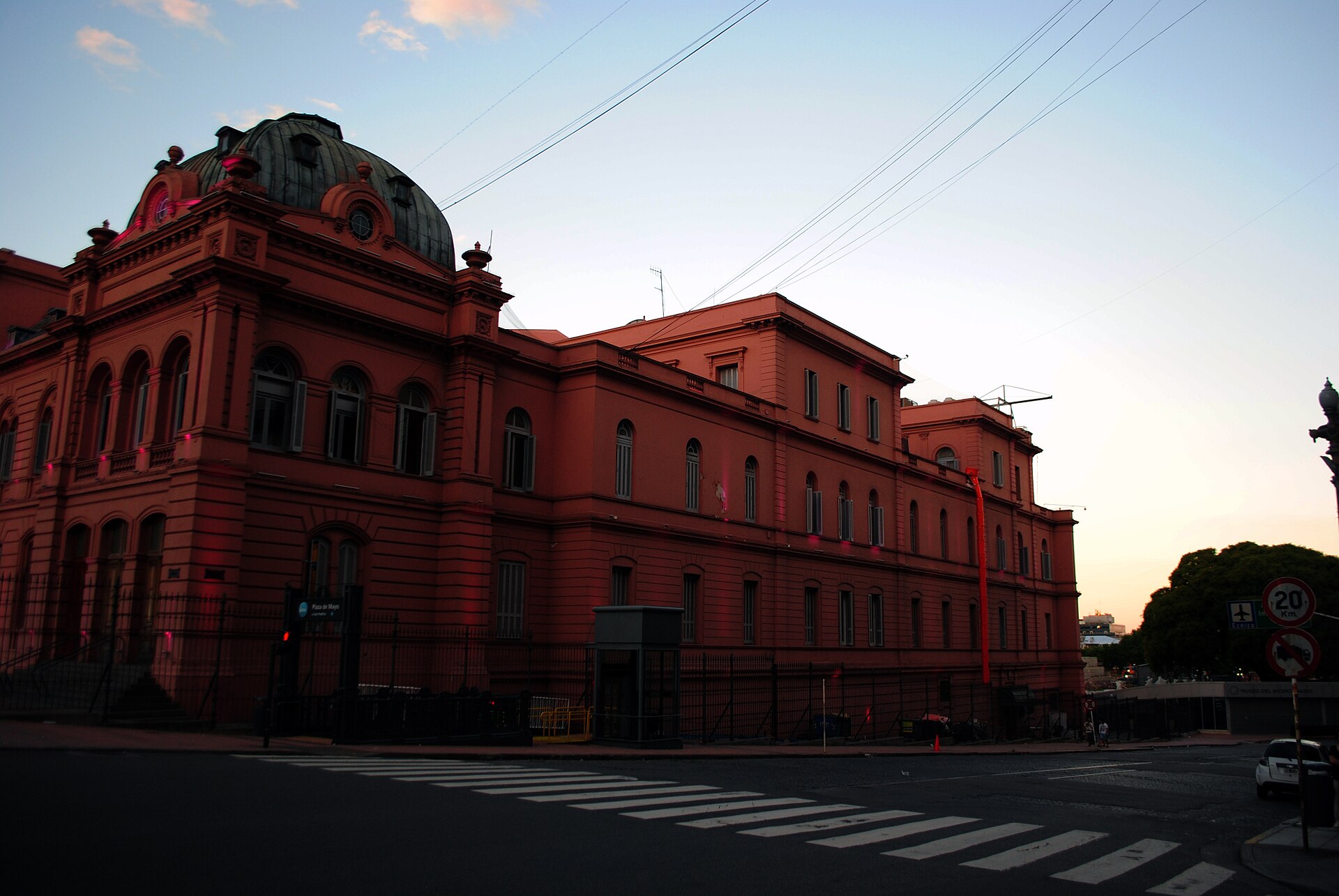Argentina: multa diaria a Santilli por la ley universitaria