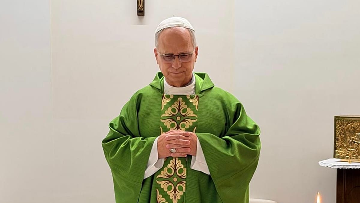 El Papa León XIV celebra misa en el Gemelli y pide a Putin un alto el fuego