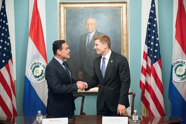 Paraguay se suma a Pax Silica con EE.UU. por energía y minerales