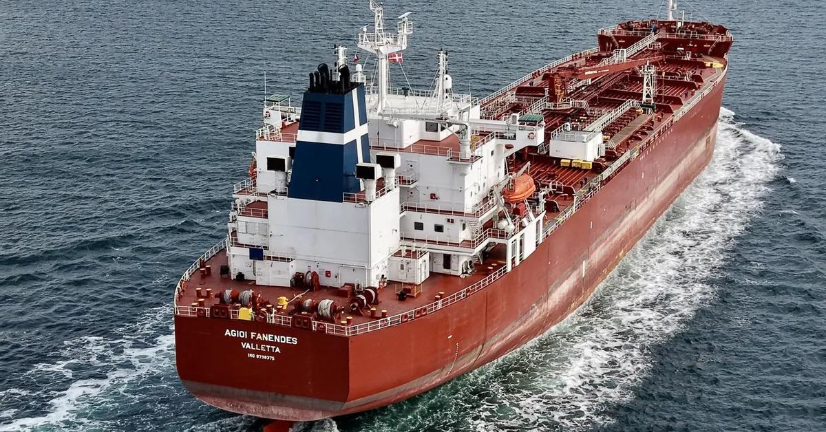 Petrolero con diésel ruso no llega a Nueva York y podría ir a Cuba