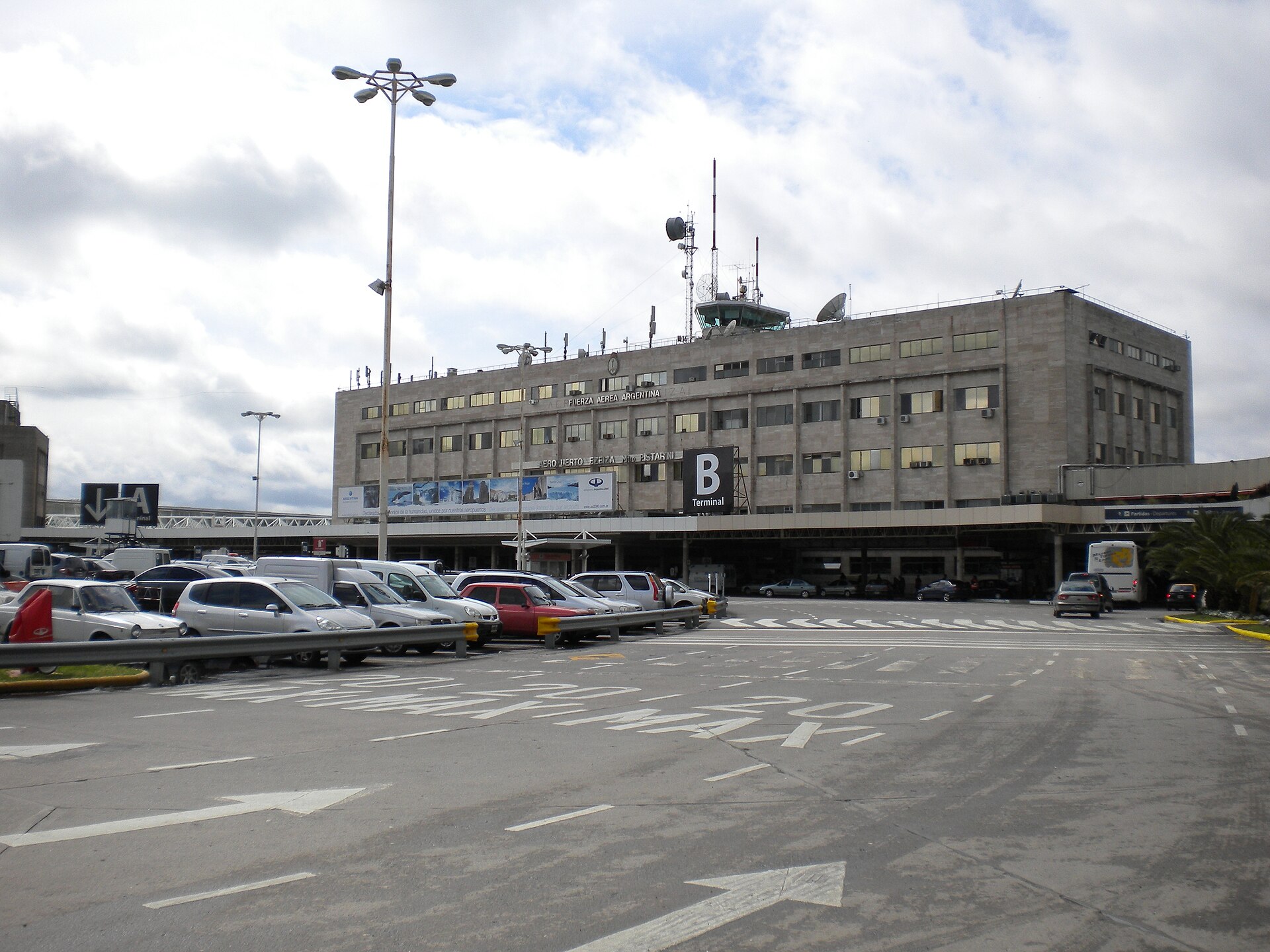 Argentina recibe a Juan Manuel Reverter, deportado desde EE.UU. por la muerte de Agostina Jalabert