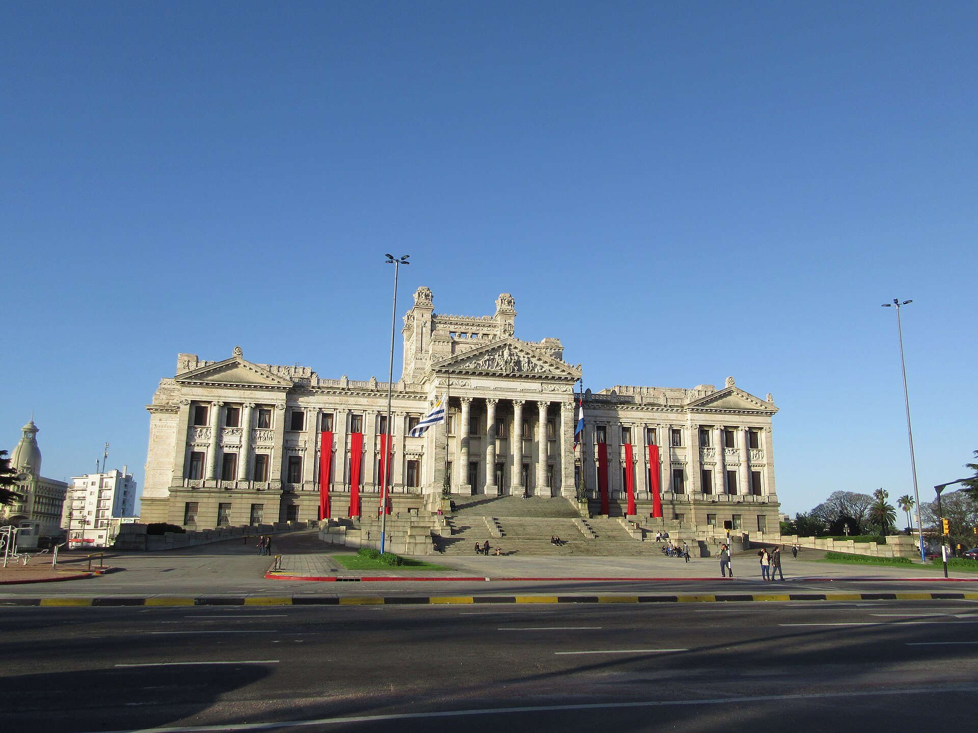 Senadores colorados denunciarán a Alfredo Asti por la Jutep en Uruguay