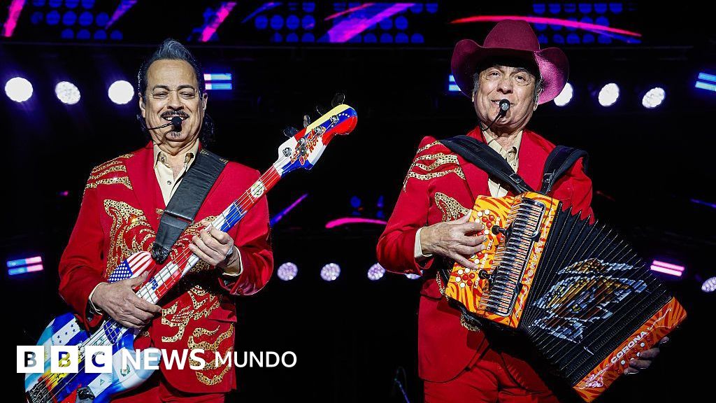 Los Tigres del Norte y el himno "Somos más americanos" en NPR