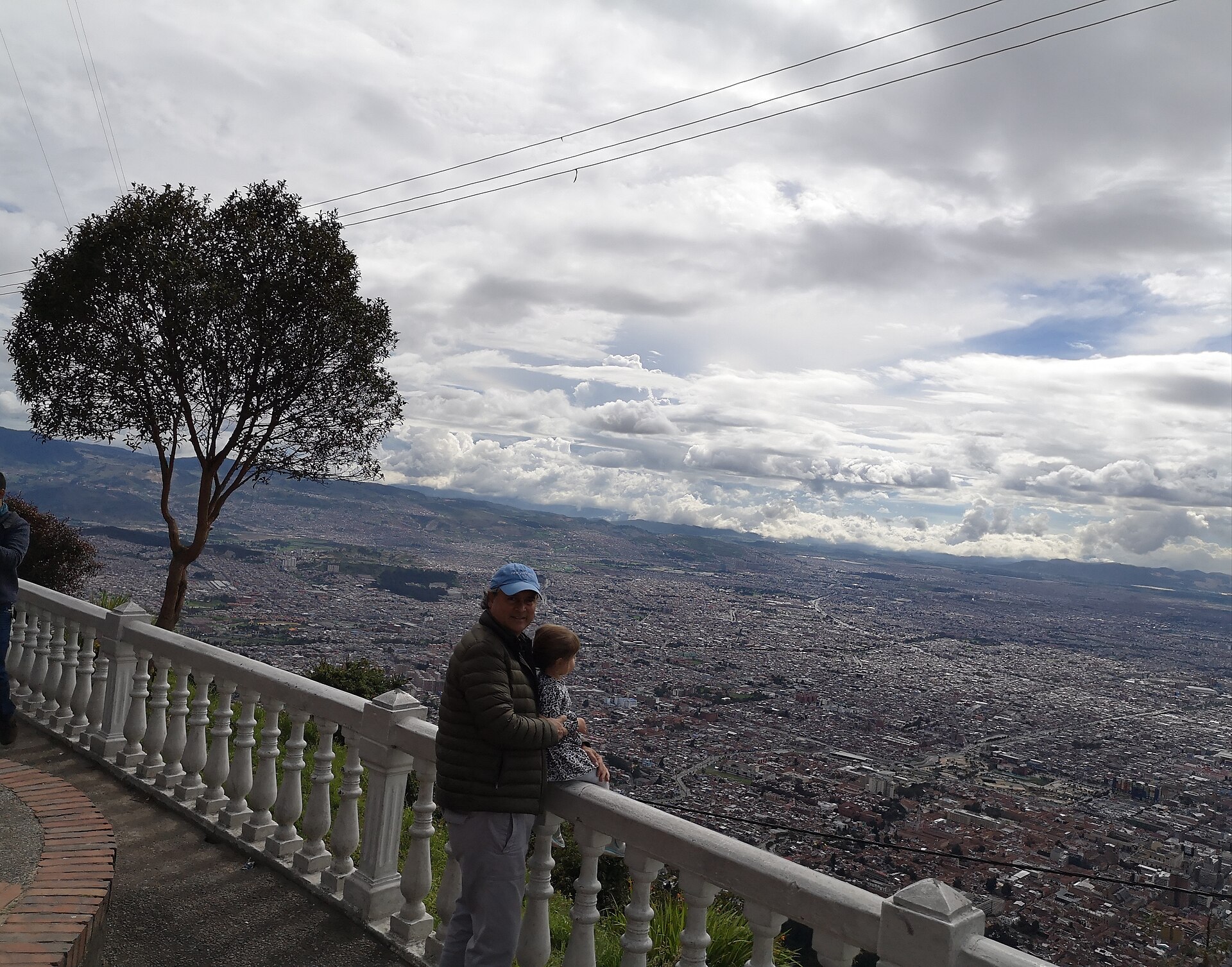 Vecinos de San Cristóbal Sur denuncian robos con "escalera humana" en Bogotá