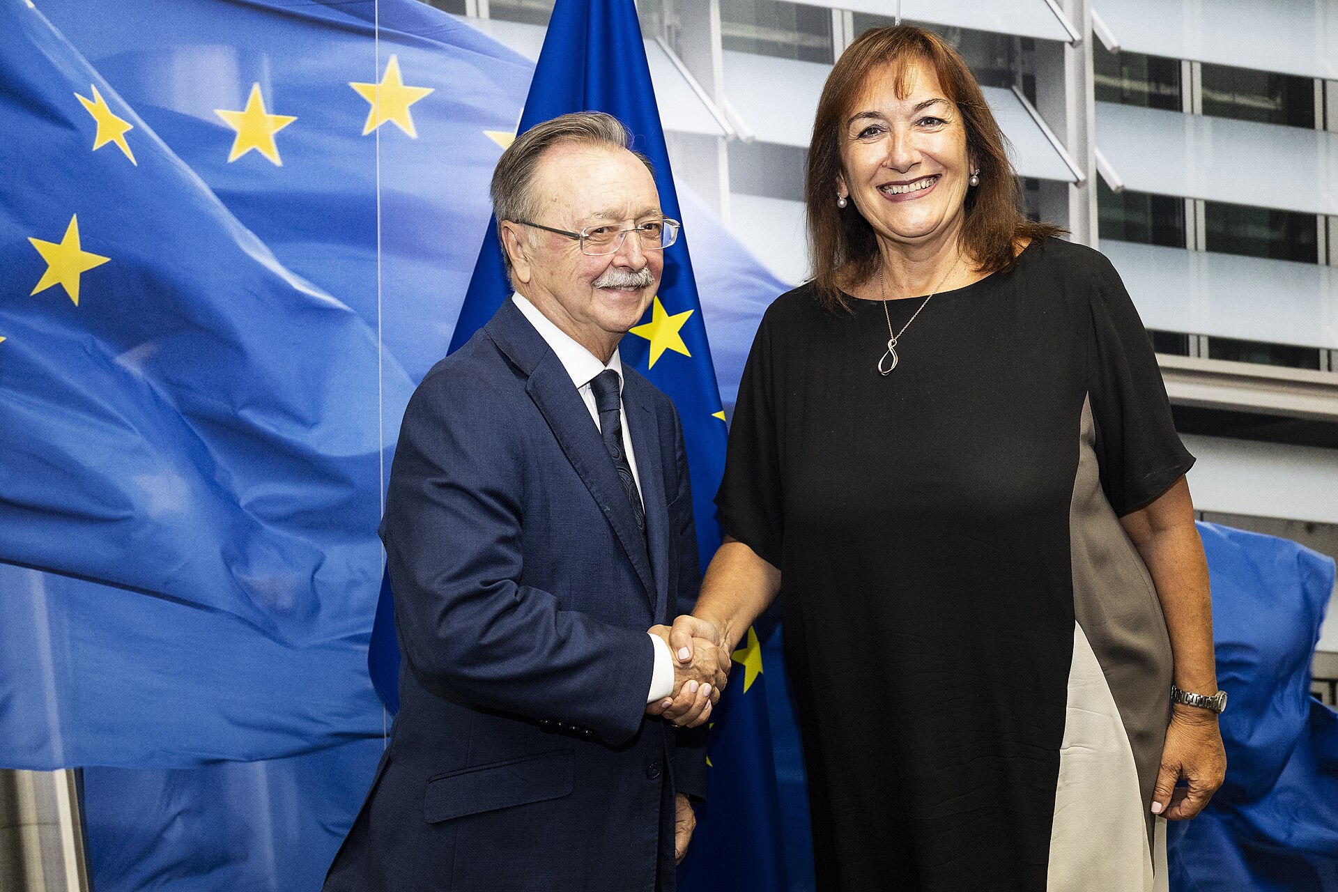Vivas pide en Madrid el retorno de los migrantes a Marruecos por Ceuta