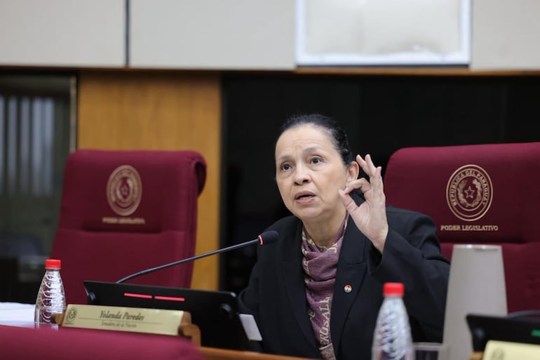Yolanda Paredes acepta ser candidata presidencial de Cruzada Nacional en Paraguay