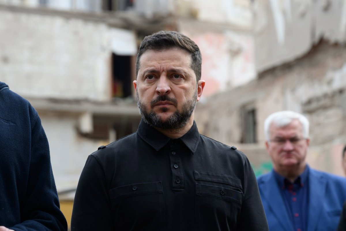 Zelenski acepta congelar la línea del frente para avanzar a la paz